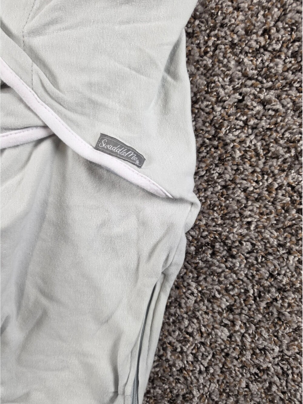 Sz SM/M light gray SwaddleMe by Ingenuity Original Swaddle blanket - Picture 2 of 5